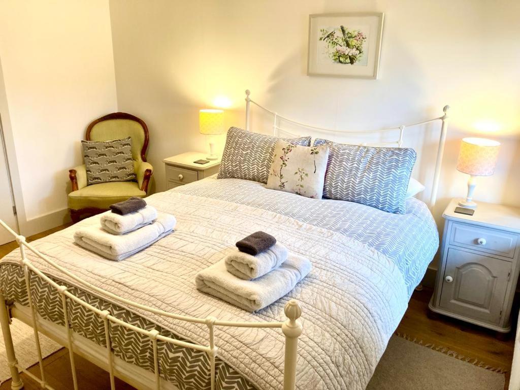 Westbury Cross House Bed & Breakfast 외부 사진