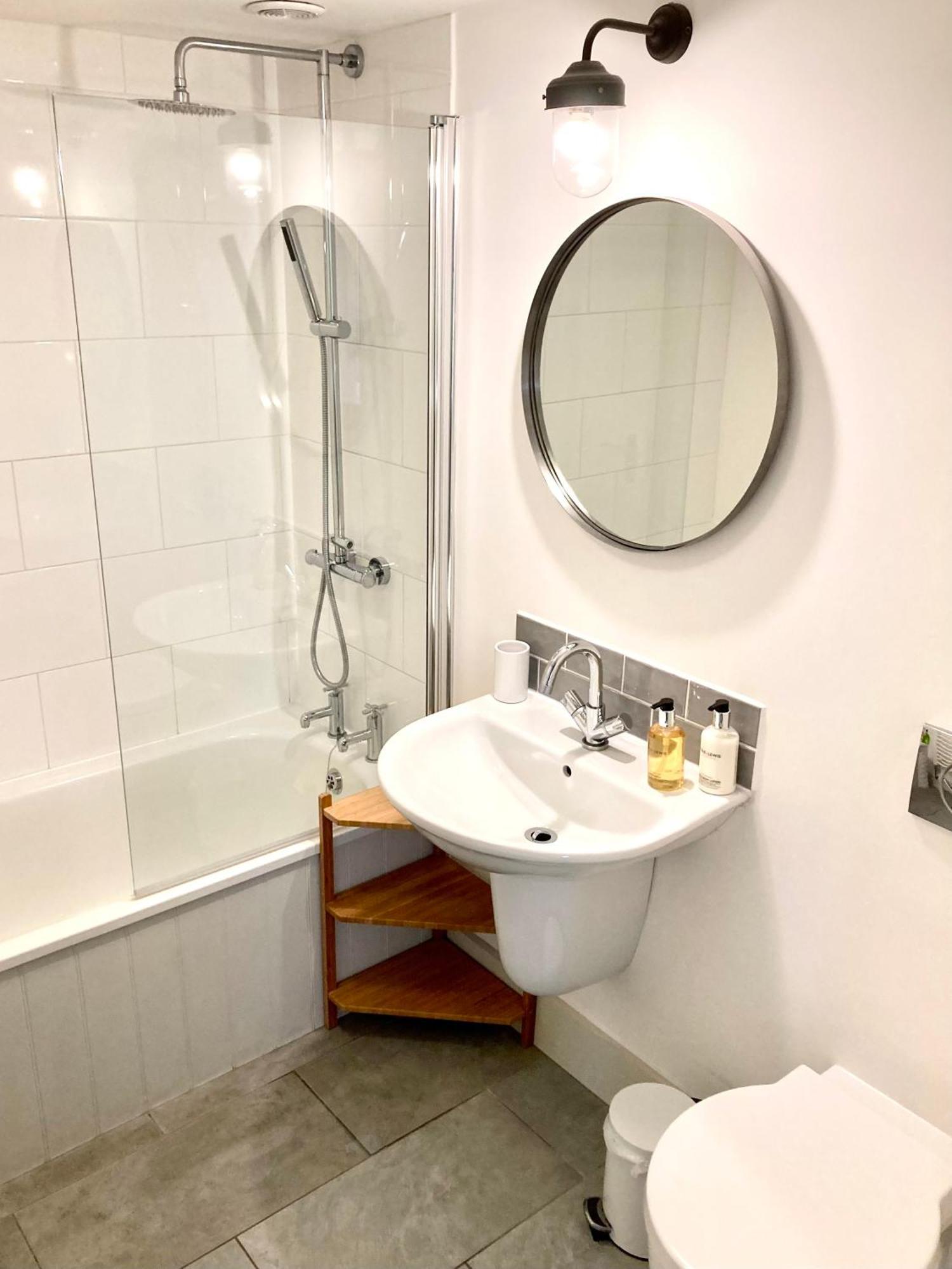 Westbury Cross House Bed & Breakfast 외부 사진