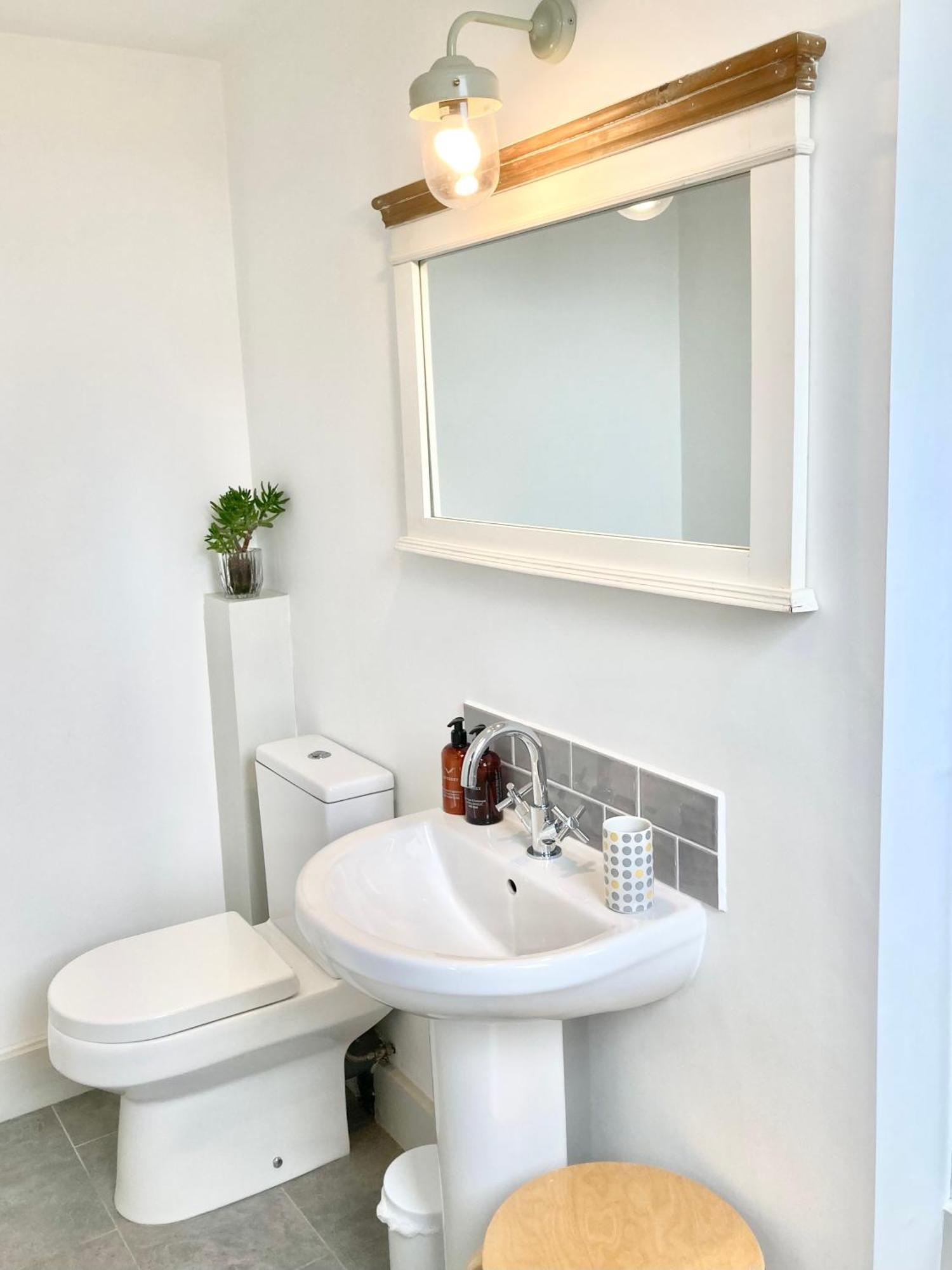 Westbury Cross House Bed & Breakfast 외부 사진
