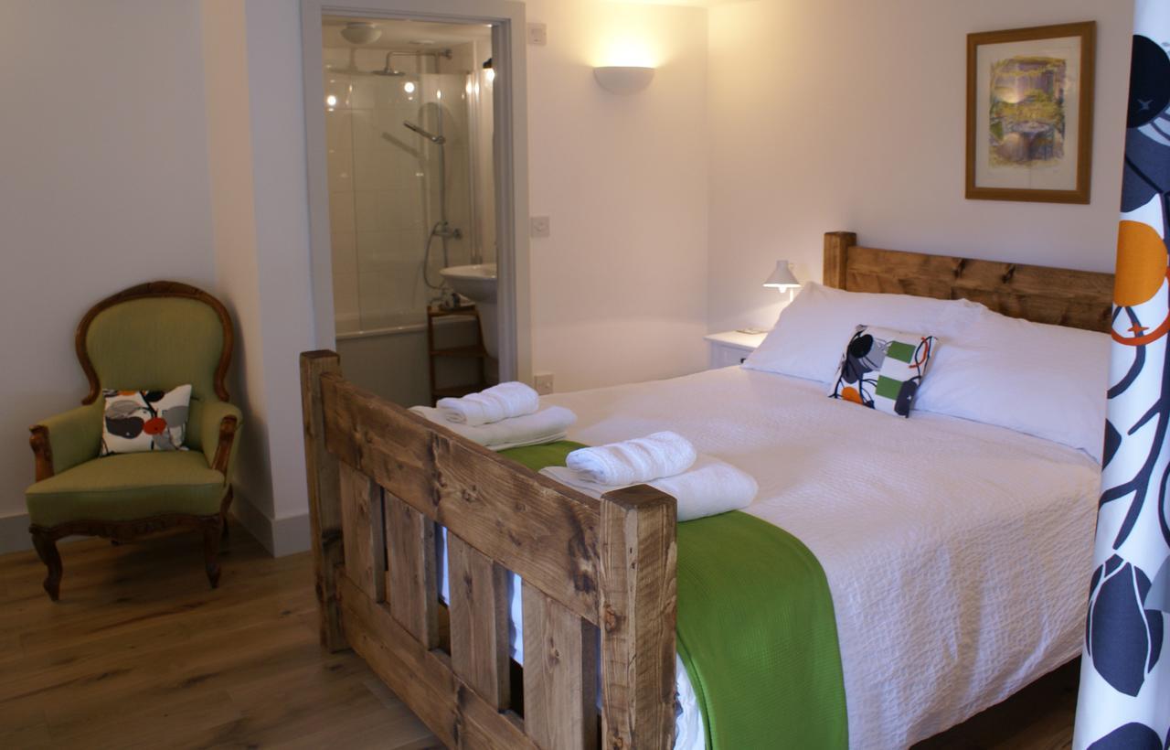 Westbury Cross House Bed & Breakfast 외부 사진