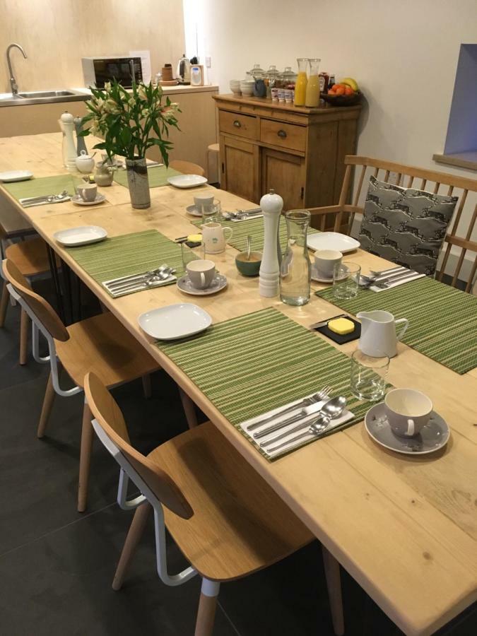 Westbury Cross House Bed & Breakfast 외부 사진